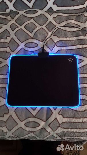 Коврик для мыши Trust Glide Flex RGB новый