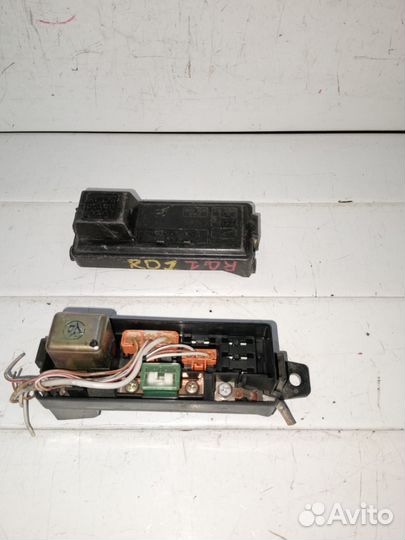 Блок предохранителей honda CR-V RD1 B20B