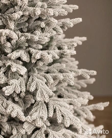 Елка искусственная литая заснеженная