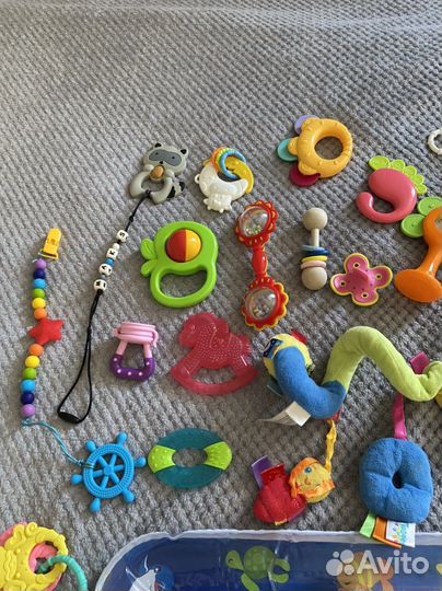 Развивающие игрушки, погремушки, прорезыватели