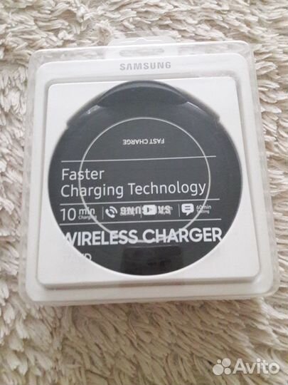 Беспроводное зарядное устройство samsung EP-NG930