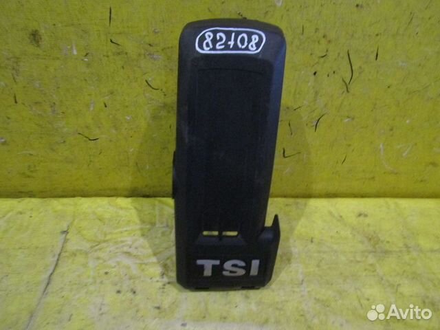 Крышка двигателя Skoda Yeti 13-17 г 82108