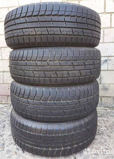 Toyo Winter Tranpath TX 215/60 R17 96Q