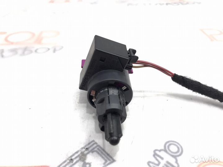 Концевик педали тормоза Audi Q5 (8R) 2008-2012