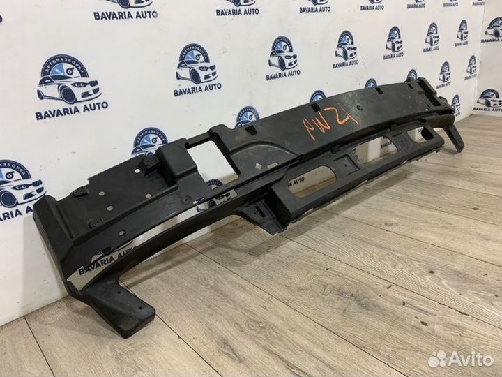 Направляющая заднего бампера Bmw 7 F01/F02 N63B44A