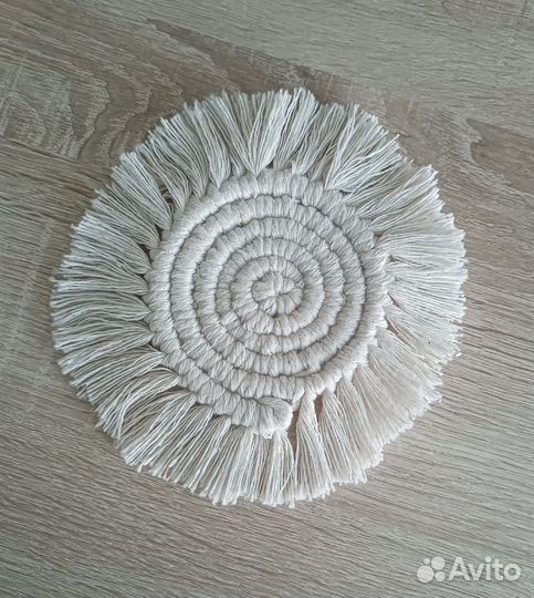 Салфетка, подставка под горячее в стиле макраме