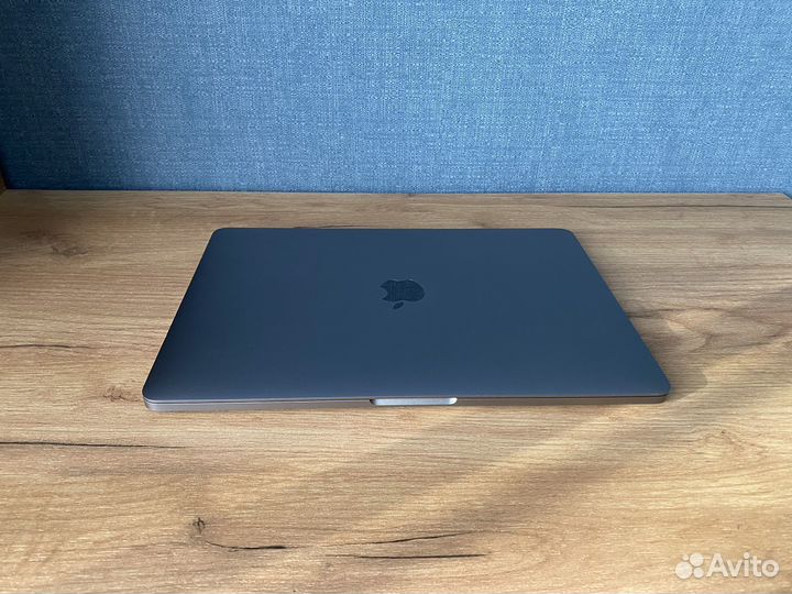 Apple MacBook Pro 13 2017/ 8 Gb/ 128 ssd