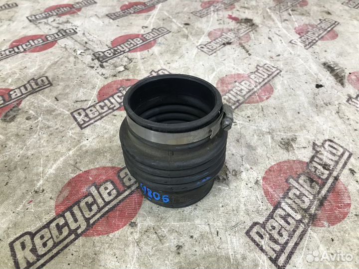 Патрубок воздушного фильтра mitsubishi colt Z27A 4