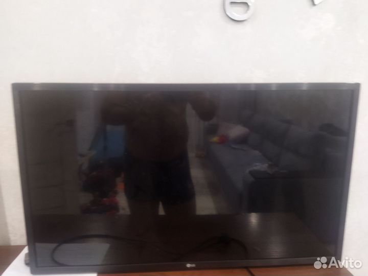 Телевизор lg SMART tv 32