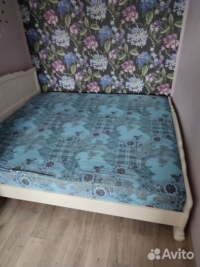 Кровать двухспальная с матрасом 180 200 бу