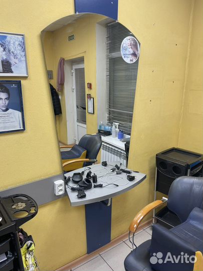 Зеркало для парикмахерской