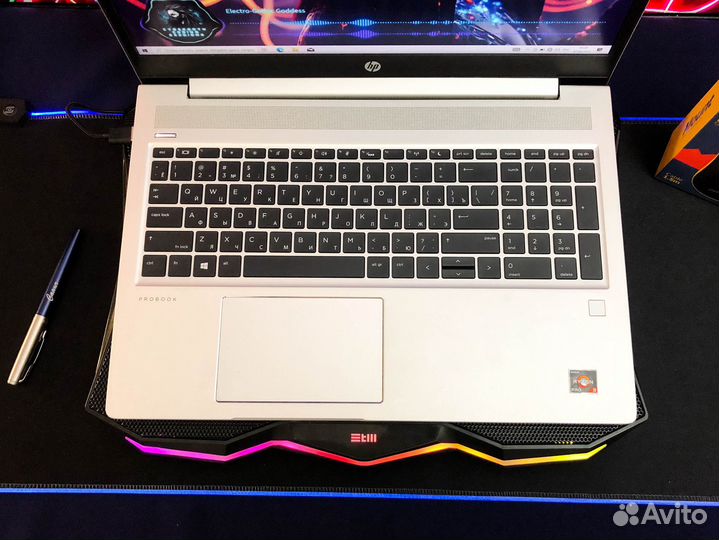 Ноутбук HP для работы Ryzen 3 / 8Gb / 256Gb SSD