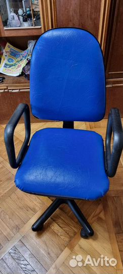 Компьютерное кресло