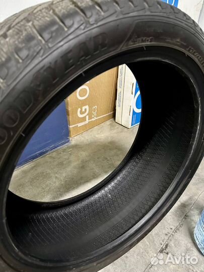 Goodyear UltraGrip Performance 27/40 R22