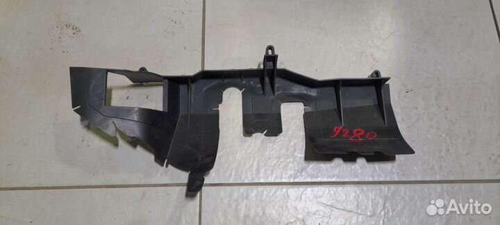 Воздуховод радиатора левый Superb