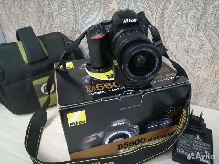 Зеркальный фотоаппарат nikon D5600