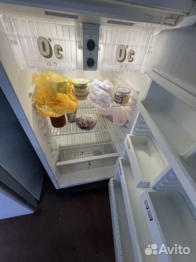 Холодильник Whirpool