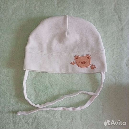 Кофточка с капюшоном