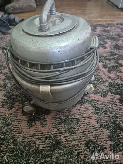 Пылесос уралец СССР