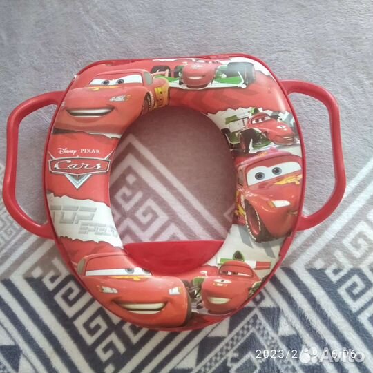 Сиденье на унитаз