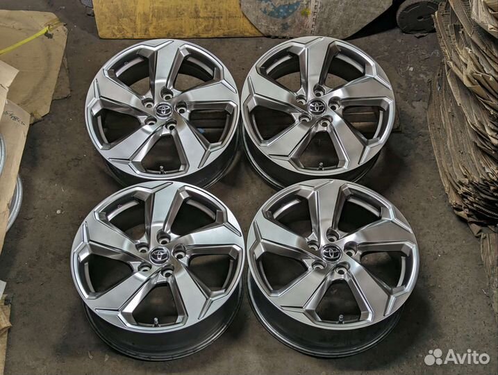 Оригинальные диски Toyota RAV4 XA50. 5*114,3
