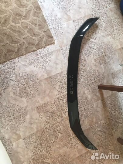 Мухобойка (дефлектор на капот)