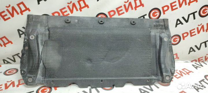 Защита двигателя Audi A6 4G CGW 18.04.2011