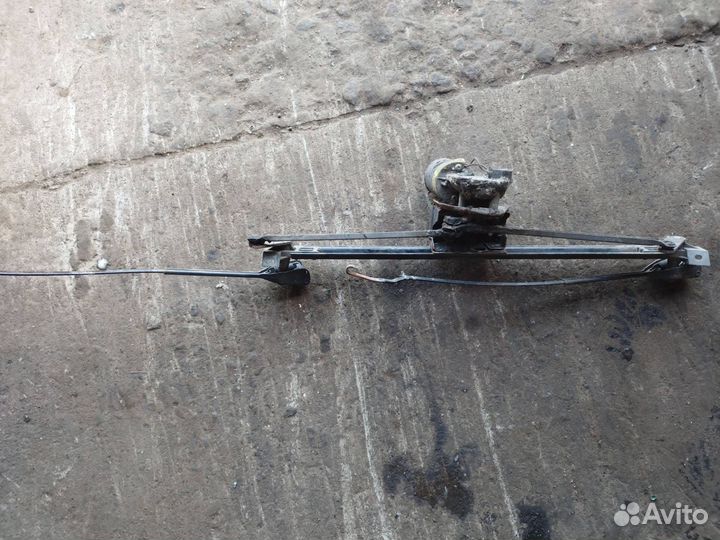 Трапеция стеклоочистителя Audi 100 С3 445 1986 VAG