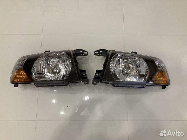 Фара (2шт) Mitsubishi Pajero III (1999-2003)