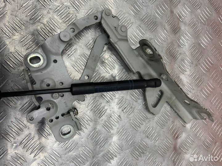 Петля капота Bmw 3 F30