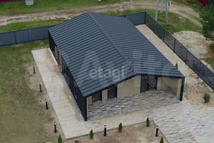 Дом 100 м² на участке 14,1 сот.