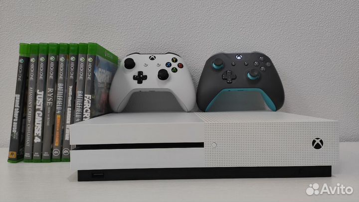 XBox One S + подписка в подарок 450 игр