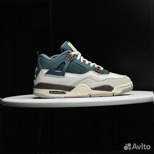 Кроссовки Nike Air Jordan 4