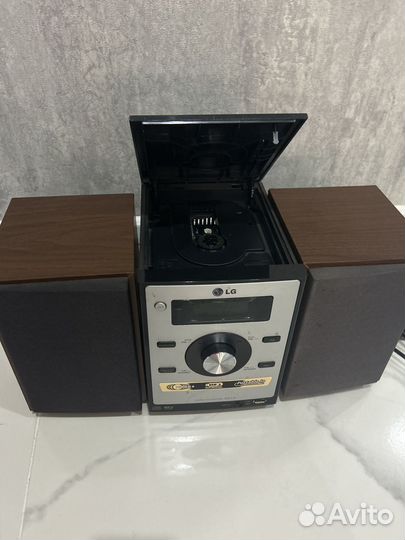 Музыкальный центр lg