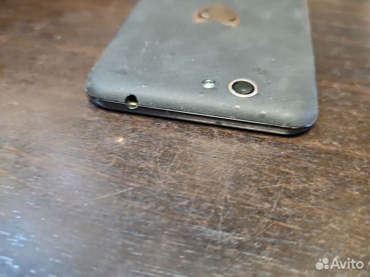 Wileyfox Spark, 8 ГБ