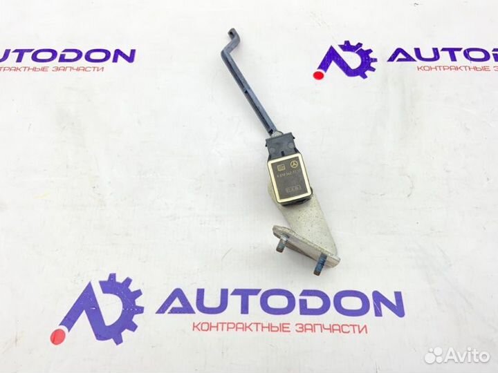 Датчик дорожного просвета Mercedes E W211