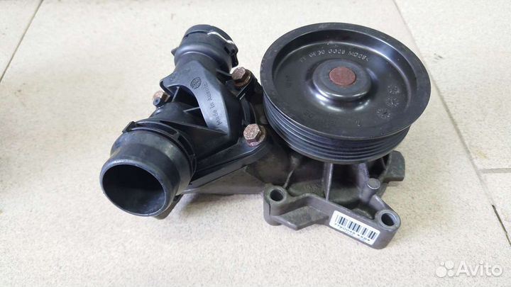 Помпа двс BMW