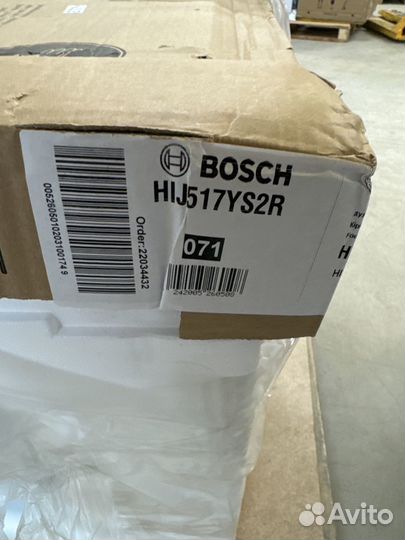 Духовой шкаф Bosch HIJ517YS2R 000003624