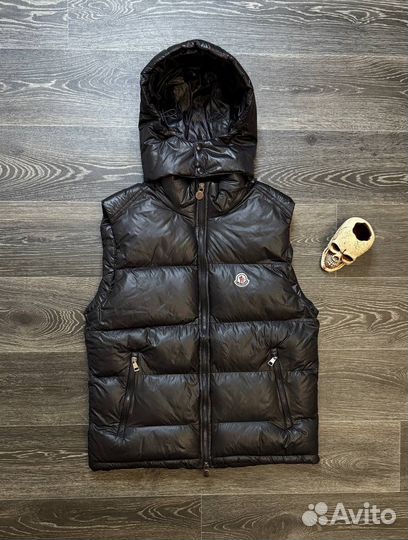 Жилетка moncler