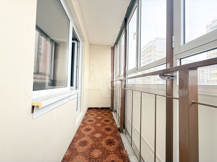 2-к. квартира, 55 м², 2/10 эт.