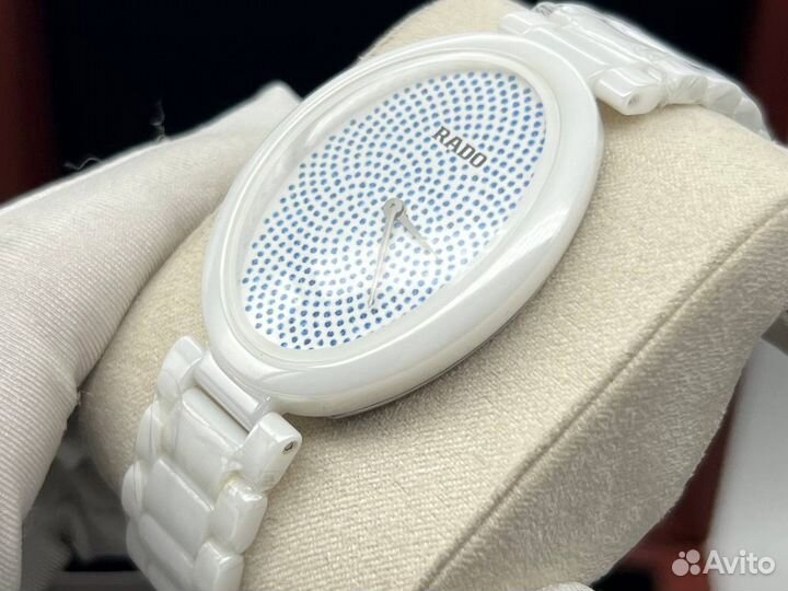 Часы женские Rado