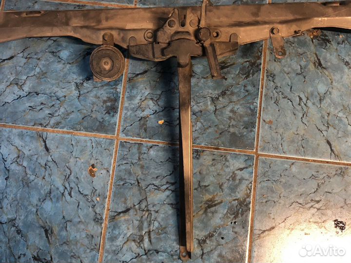 Верхняя планка передней панели toyota camry v30