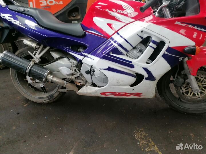 Мотоцикл Honda CBR 600 f-3 запчасти