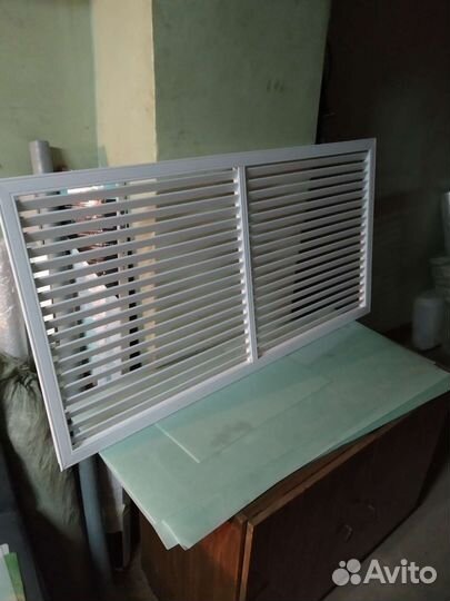 Экран для батареи, решетка