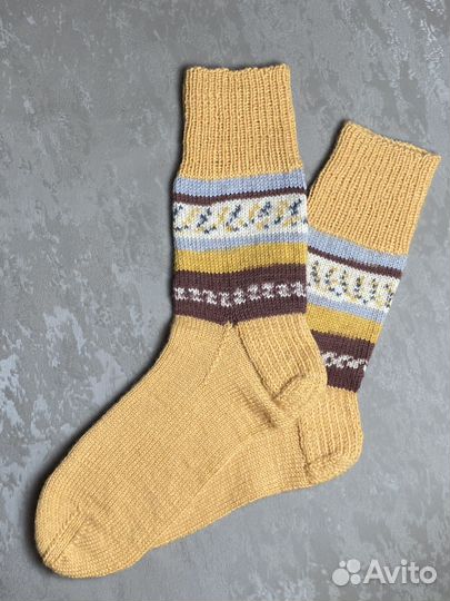 Вязаные носки высокие шерсть