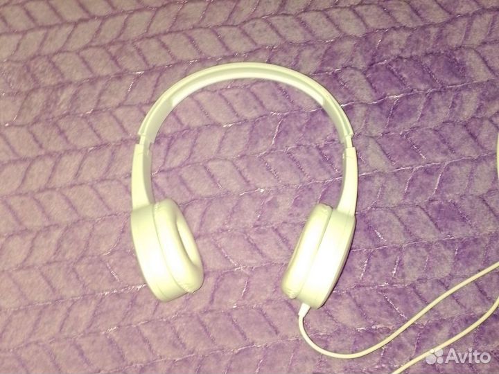 Наушники с микрофоном