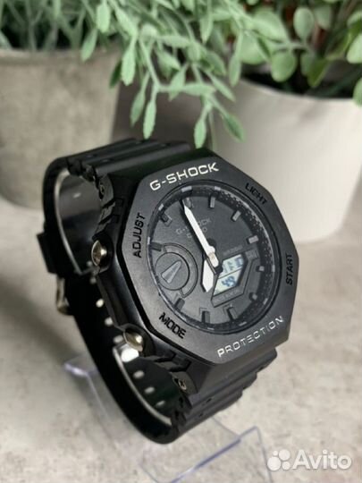 Часы Casio G-Shock GA-2100 черно белые