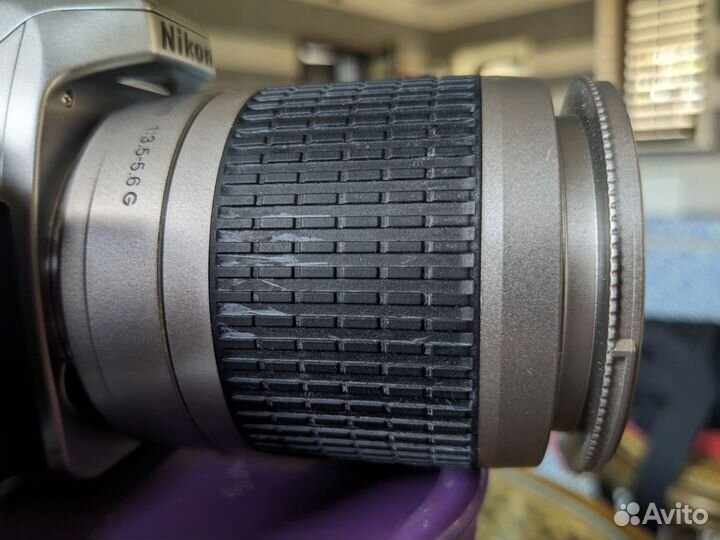 Зеркальный пленочный фотоаппарат Nikon