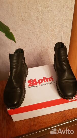 Продам ботинки