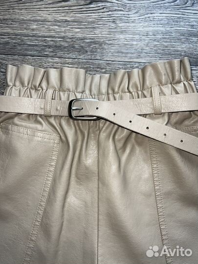 Шорты женские кожзам S